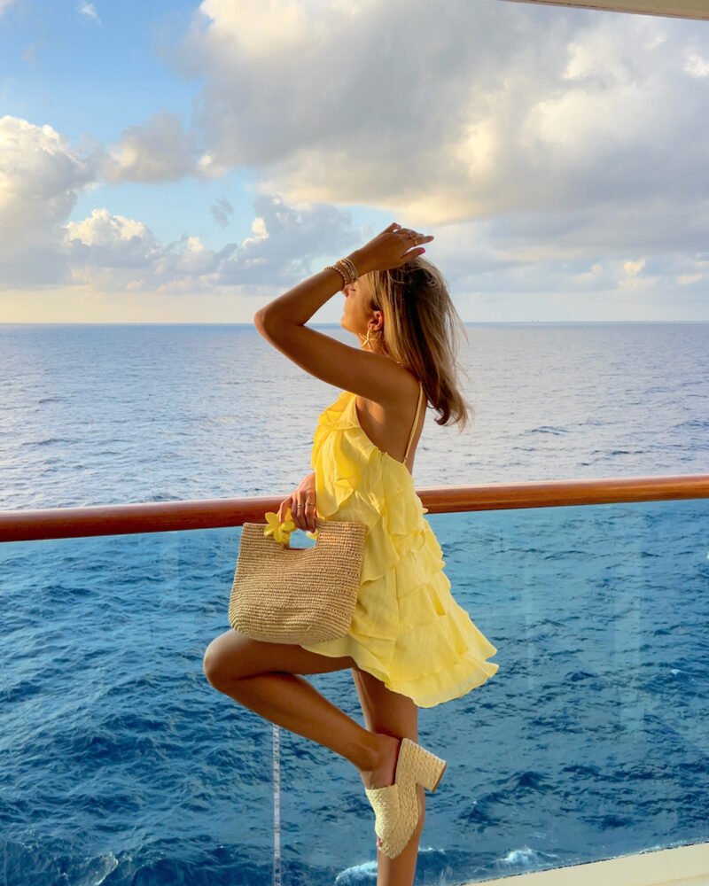 What To Wear On a Cruise This Spring Break