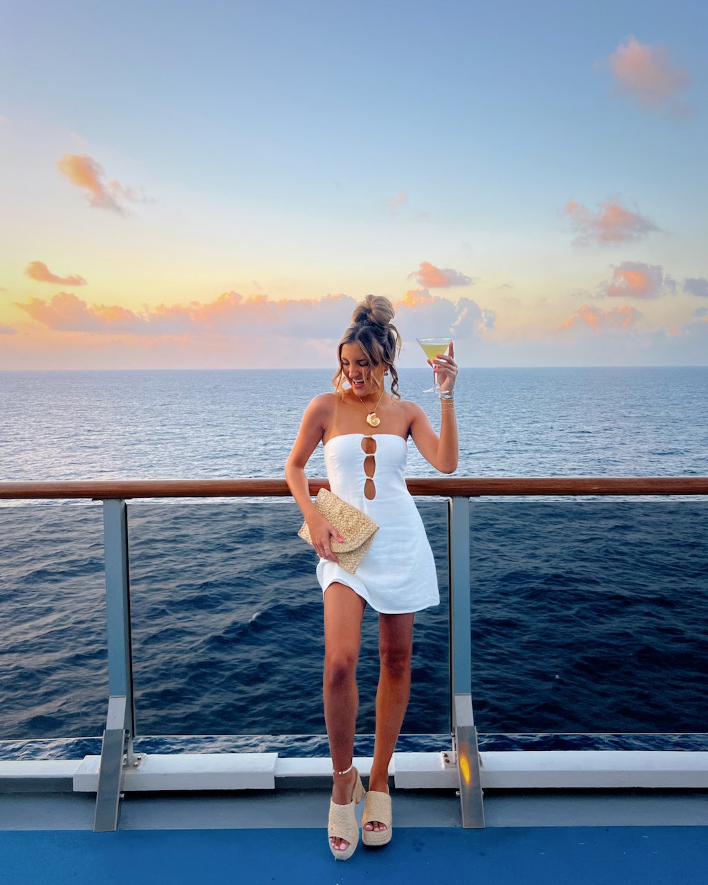What To Wear On a Cruise This Spring Break