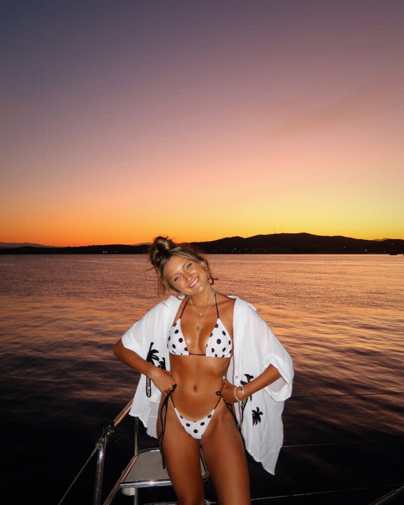 Greece outfit ideas, What to wear in greece, what to wear in Mykonos, greece vacation outfits, Santorini outfit ideas, greeceoutfits, santorini outfit ideas, fall greece outfit ideas, European summer outfit ideas, Italian summer outfit ideas, Packing for greece,greece summer style, Outfit ideas for greece trip, greece summer fashion, greece vacation style, What to pack for greece, Warm-weather vacation style, European summer outfit ideas,