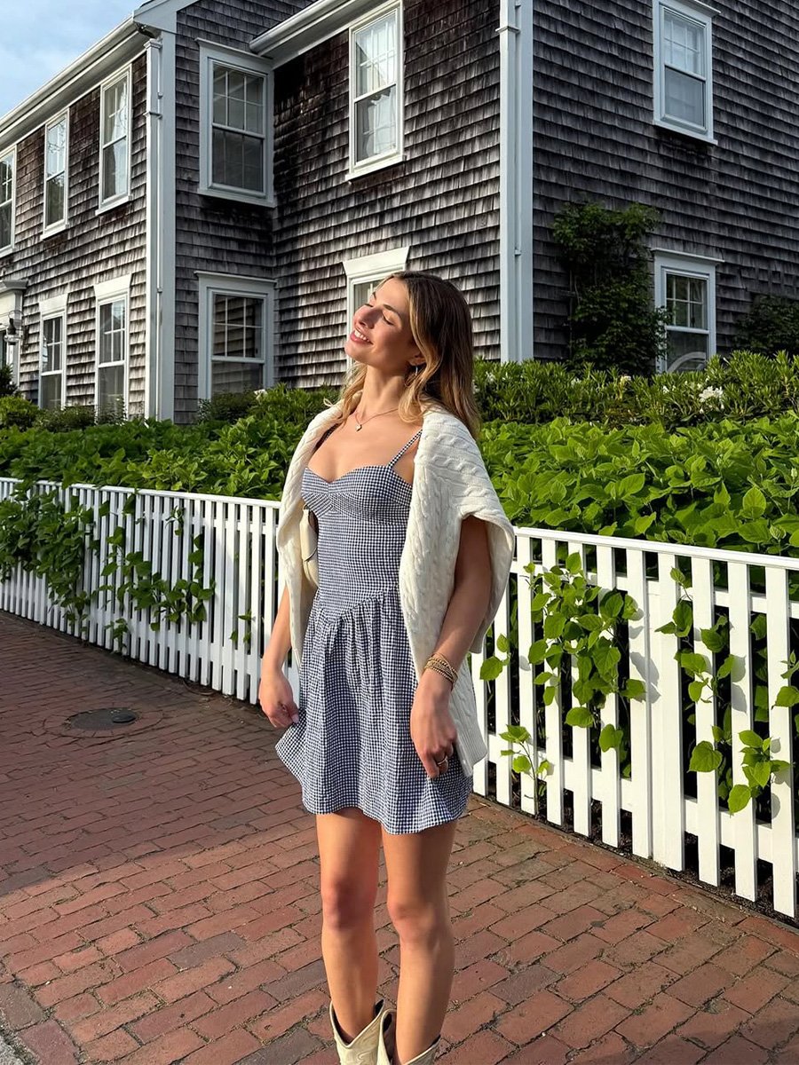 Kit Keenan with blonde hair in loose curls