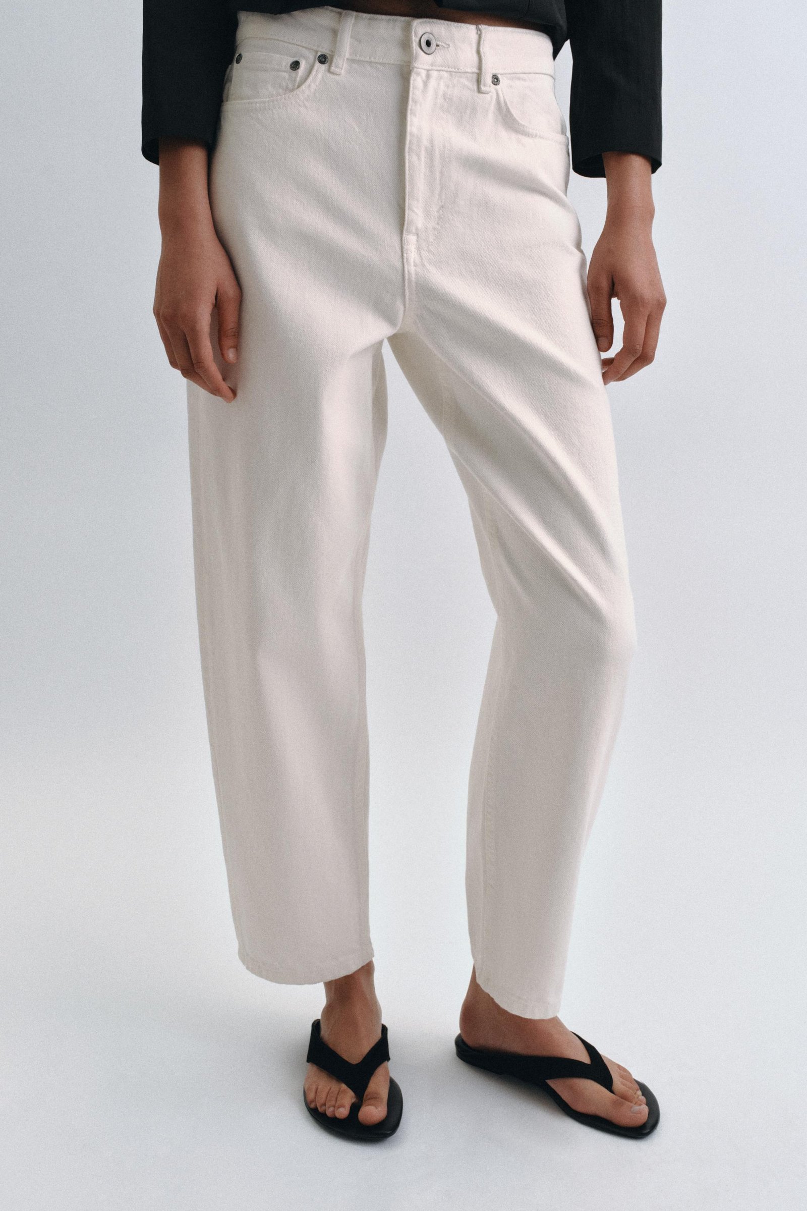 Zw Collection Tapered Mid-Rise Jeans